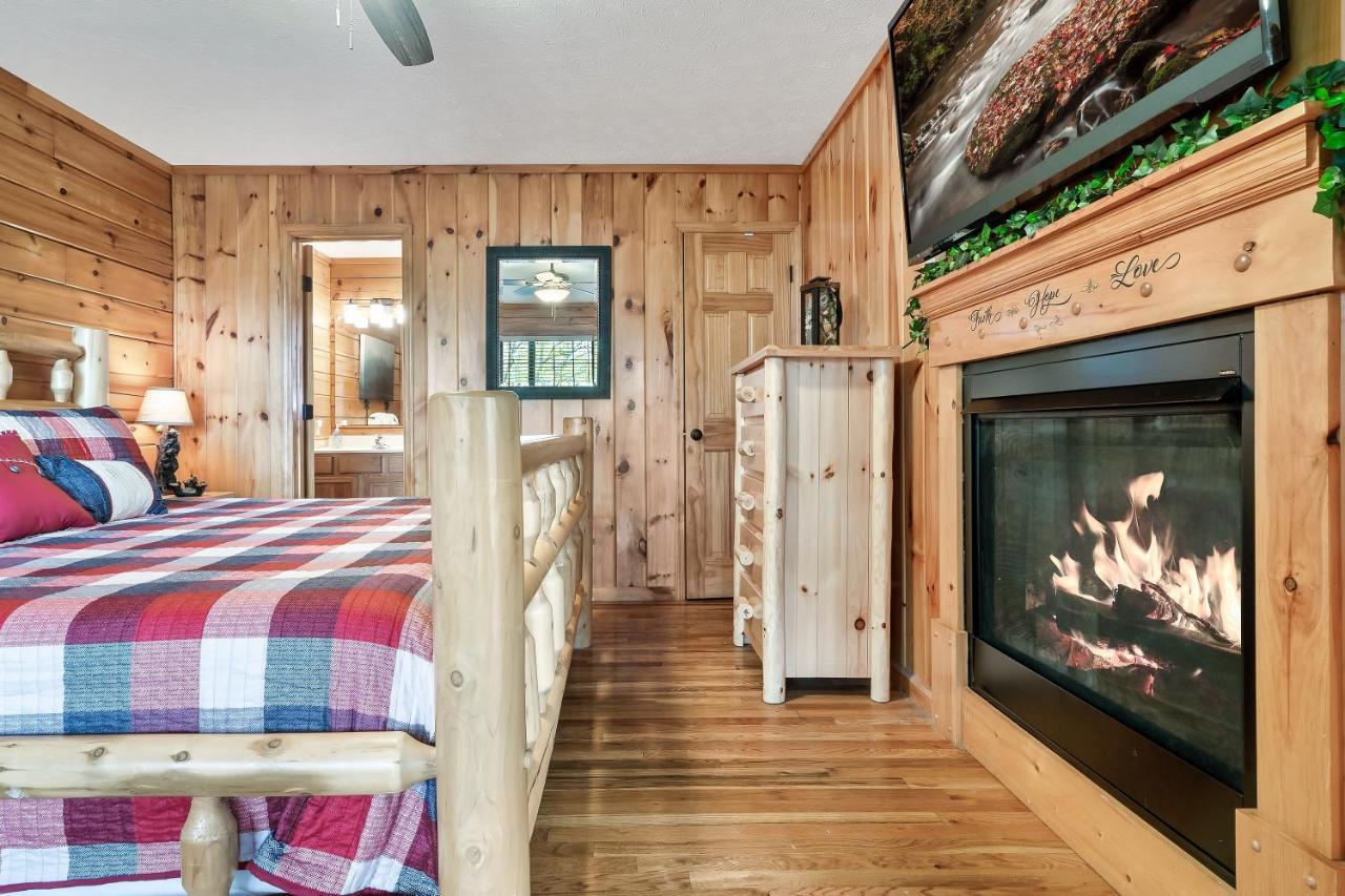 Lazy Bear Den Villa Sevierville Exterior photo